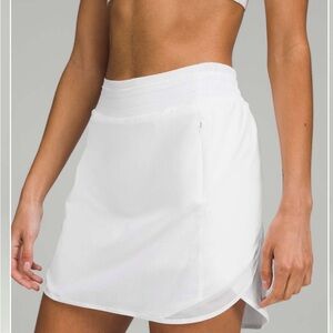 NEW Lululemon Hotty Hot HR Skirt - Long - Size 2 - White